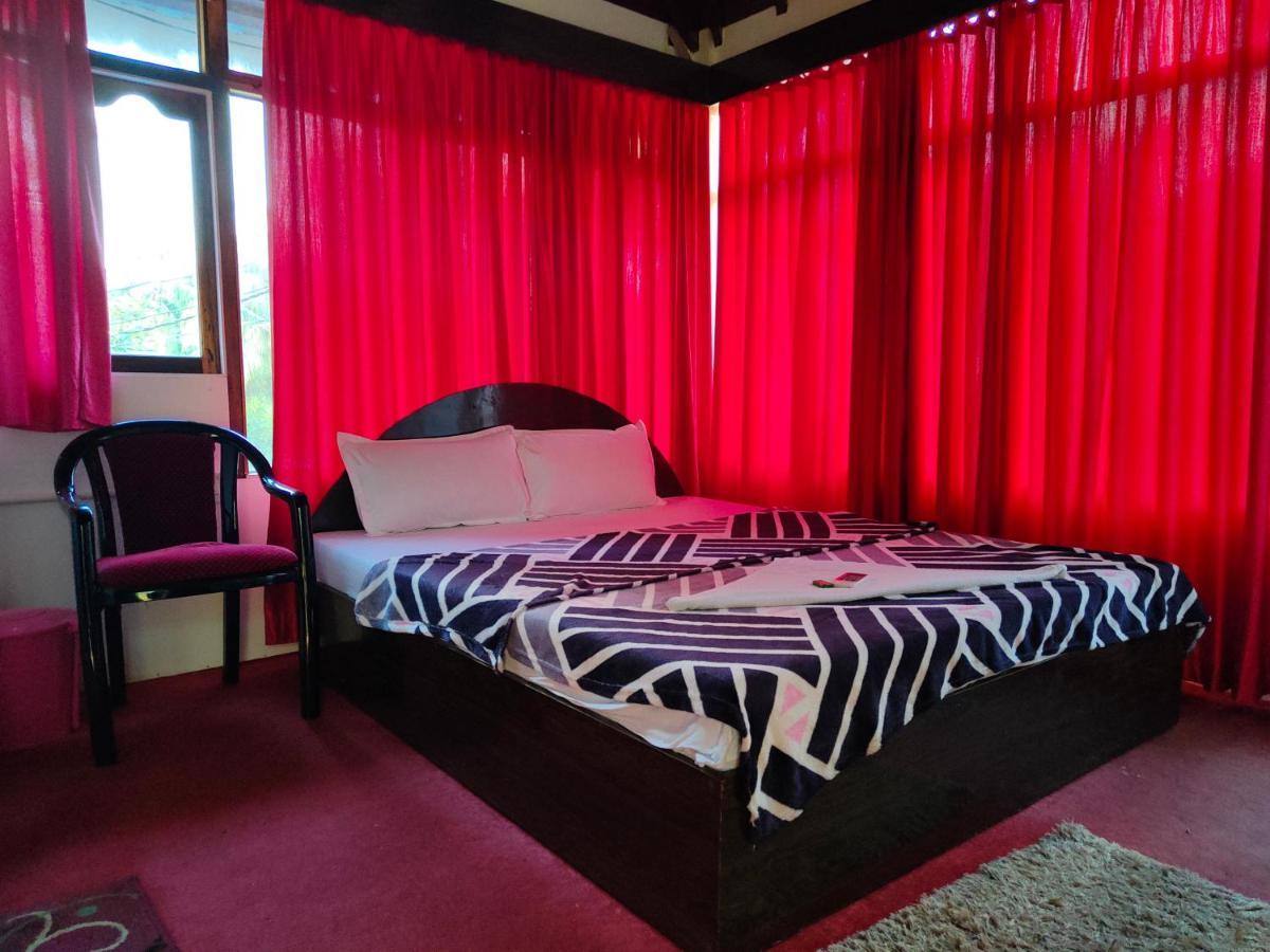 Hotel Highness Sea Rock Sitapur Bagian luar foto
